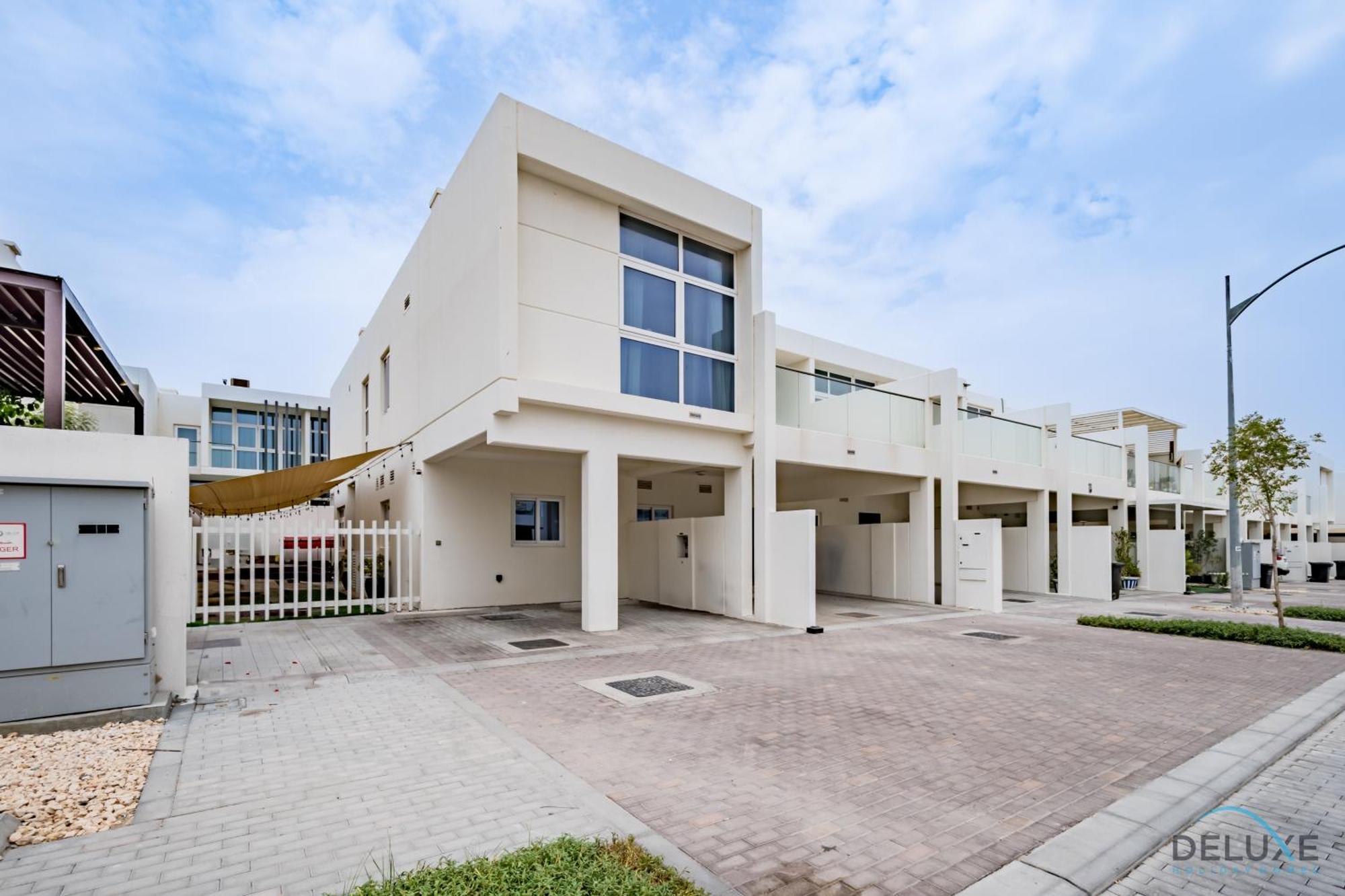 Charming 3br Townhouse With Study In Damac Hills 2 Centaury, Dubailand By Deluxe Homes Dubai